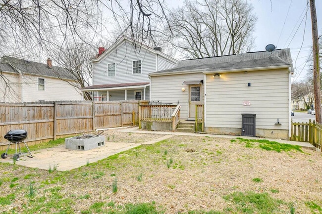 Foto del edificio - 1913 Dinwiddie Ave