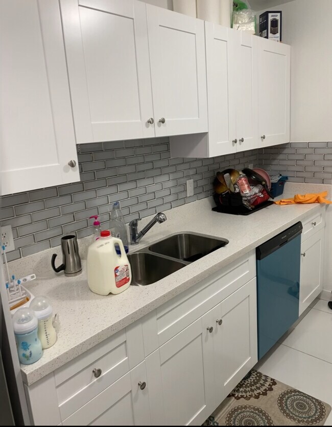 Foto del edificio - 2867 NW 103rd St