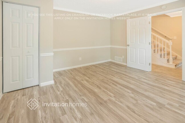 Foto del edificio - 440 Arbor Ridge Dr
