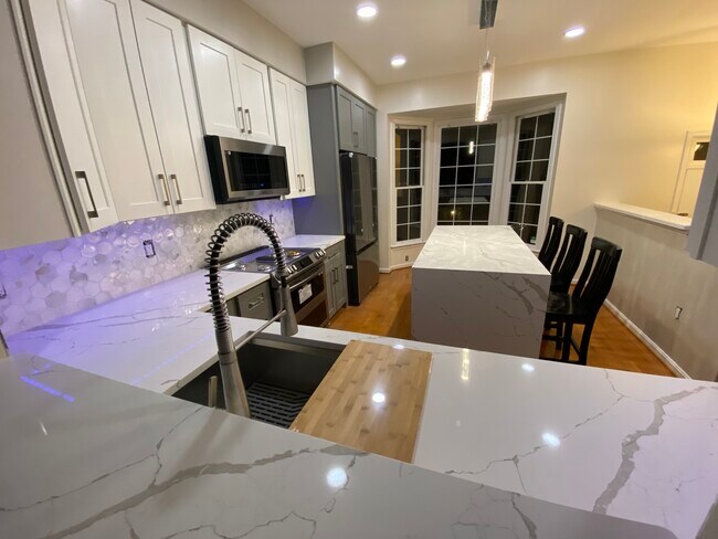 Foto del edificio - 3004 Fallswood Glen Ct