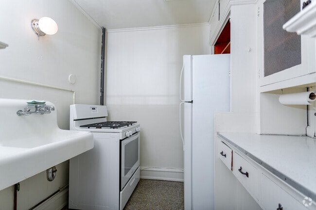 Studio - Berkshire Apartments