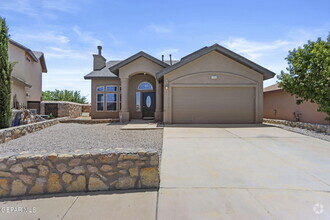 Building Photo - 11616 Windrift Ct