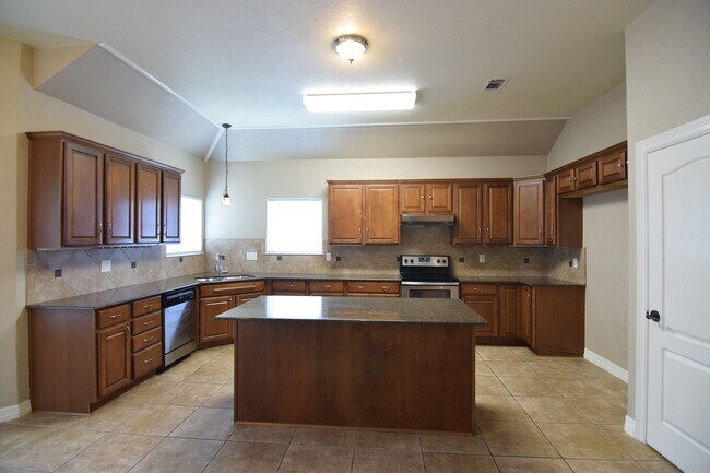 Foto del edificio - 1013 Canyon Ridge Dr