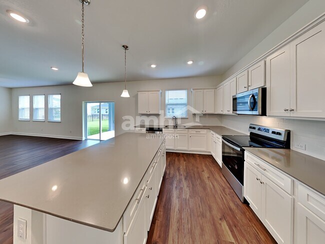 Foto del edificio - 33942 Thyme Dr