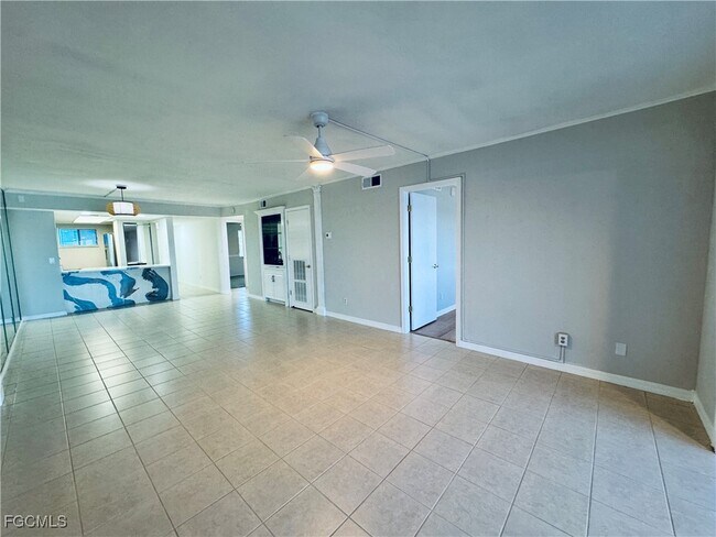 Foto del edificio - 2711 First St