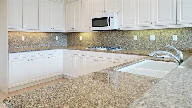 Foto del edificio - 3 br, 2 bath Condo - 22 Camino Lozano