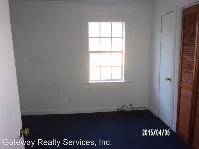 Building Photo - 3 br, 1 bath House - 917 Howe St