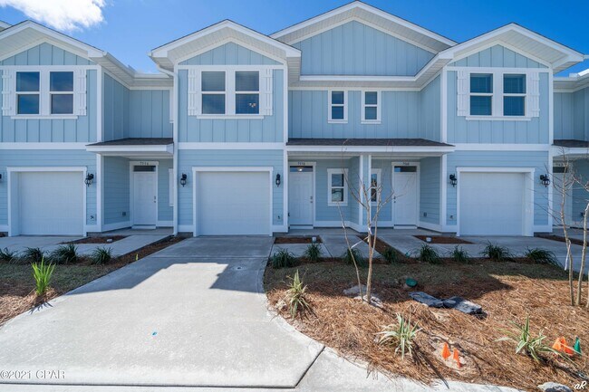 Foto del edificio - 7558 Shadow Lake Dr