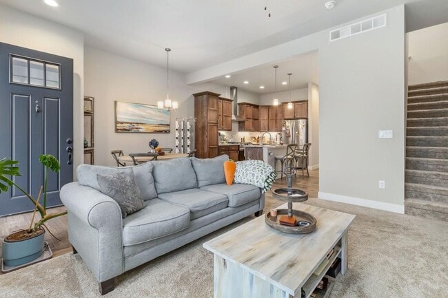 Foto del edificio - 5120 Longshaw Ct