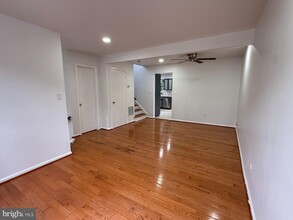 Building Photo - 46760 Hobblebush Terrace