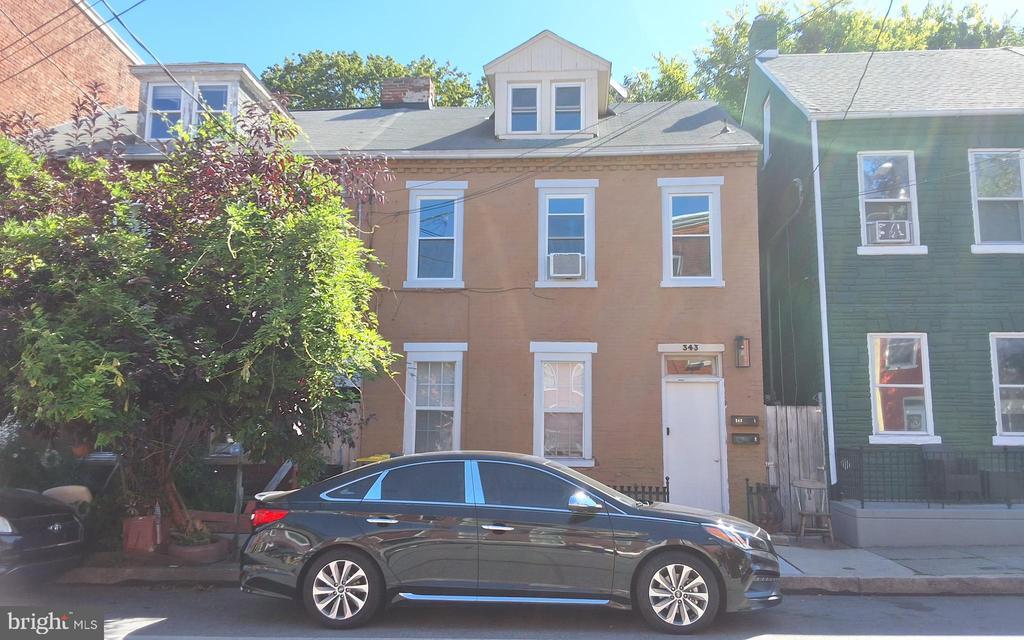 Primary Photo - 343 S Prince St