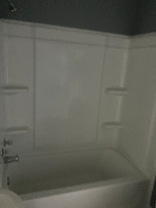 Foto del edificio - Refreshed 2 bedroom home
