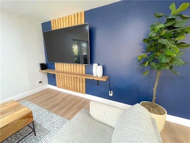 Foto del edificio - 833 NW 30th St