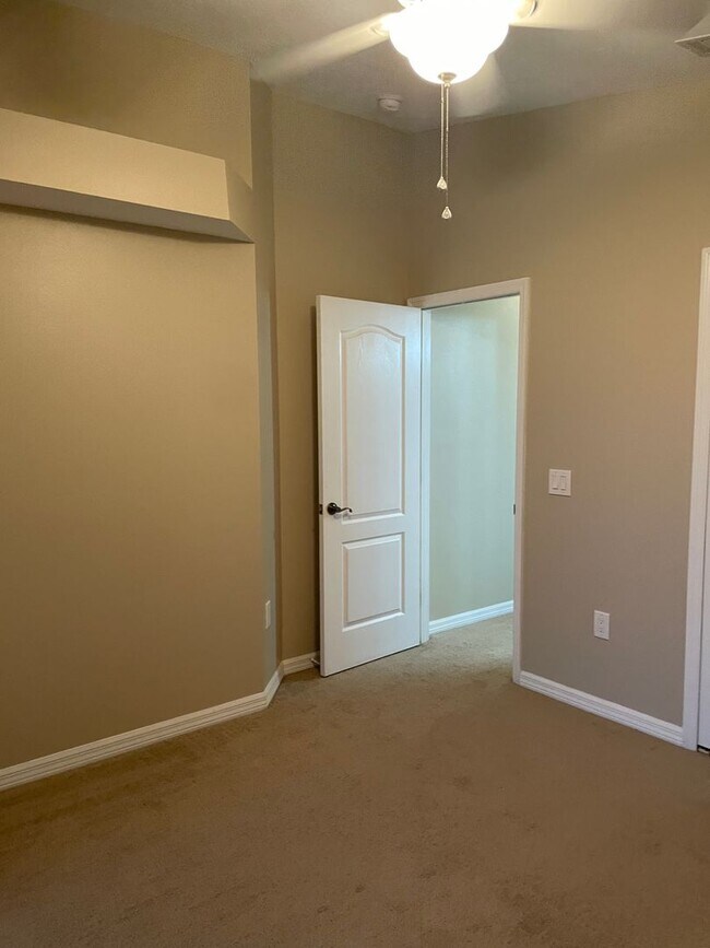 Building Photo - Beachside Beauty 3 Bedroom 2 Bathroom 2 Ca...