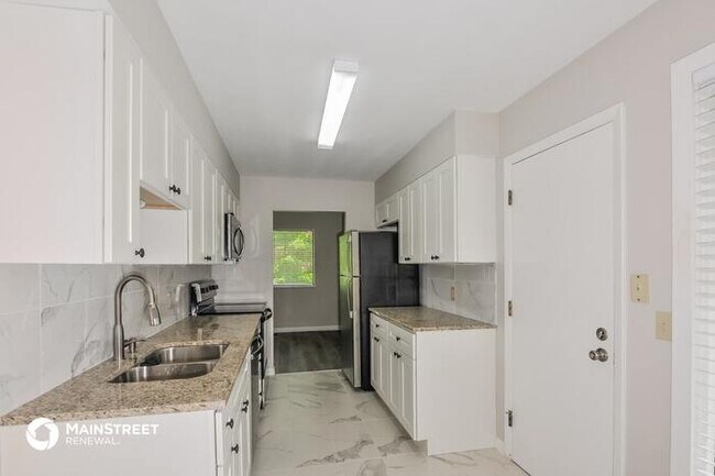 Building Photo - 1219 Flagstone Terrace