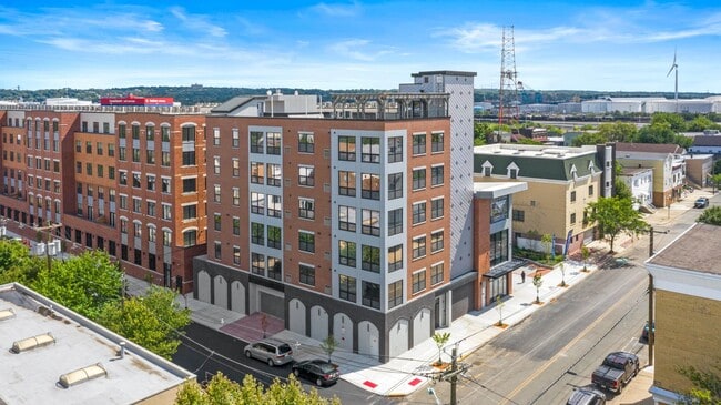 Building Photo - 172 Avenue F