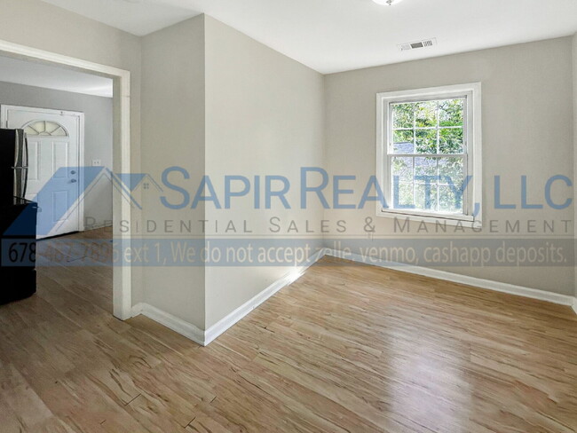 Foto del edificio - 2460 Baxter Rd SW