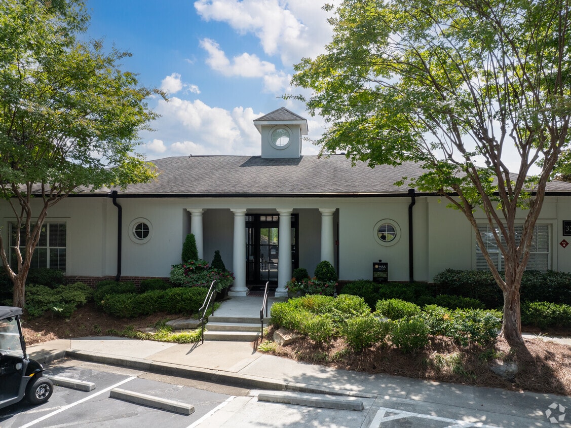 MAA Spring - 3375 Spring Hill Pky SE Smyrna, GA 30080