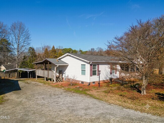 Building Photo - 530 Avent Ferry Rd