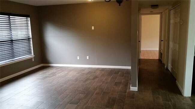 Foto del edificio - 5665 Pinon Vista Dr