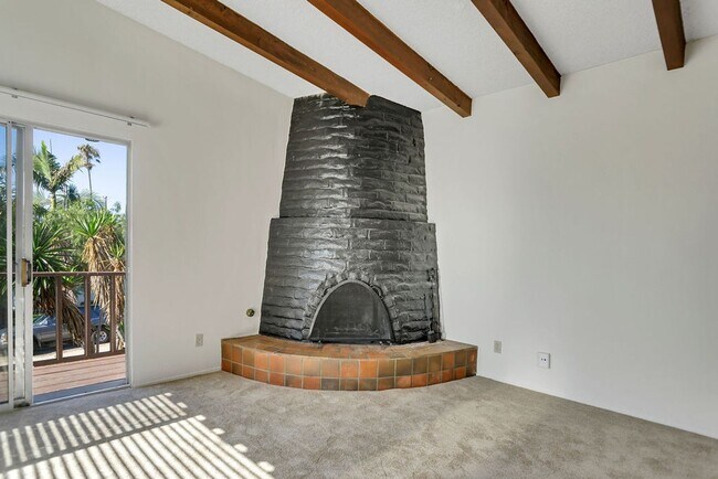 Foto del edificio - Rosemont St 325-327