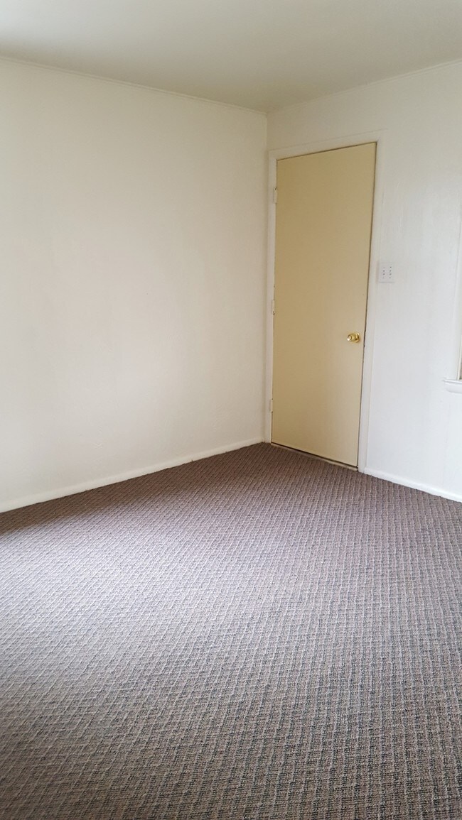 Foto del edificio - 1322 W 17th St