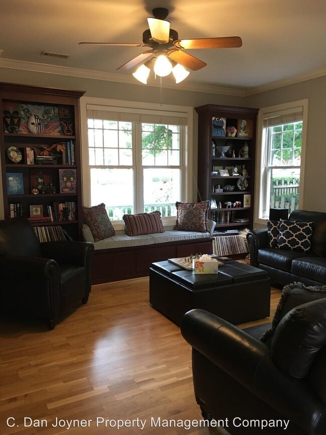 Building Photo - 3 br, 2.5 bath House - 111 Mallard St