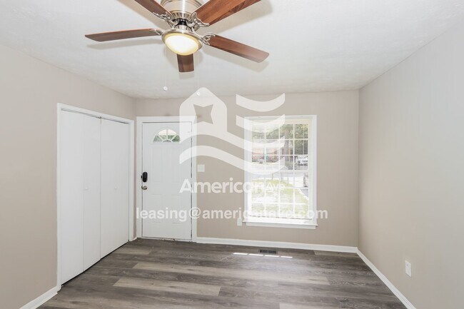Foto del edificio - 3266 Lancing Ln