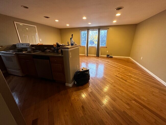 Building Photo - 136 Clairton Blvd