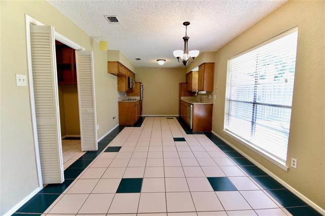 Foto del edificio - 5604 Ember Dr