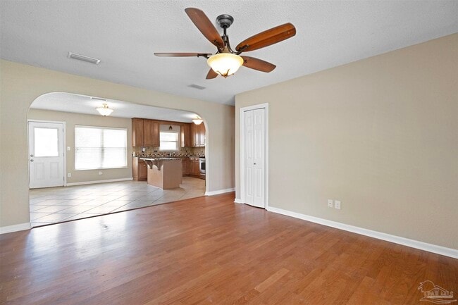 Building Photo - 8137 Imperial Dr