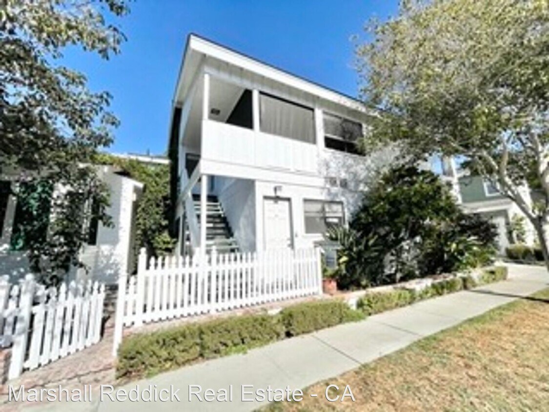 3 br, 3 bath House 2810 Seaview Ave. House Rental in Newport Beach, CA