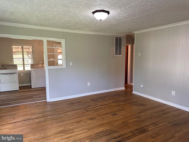 Foto del edificio - 9001 Yorkshire Ln