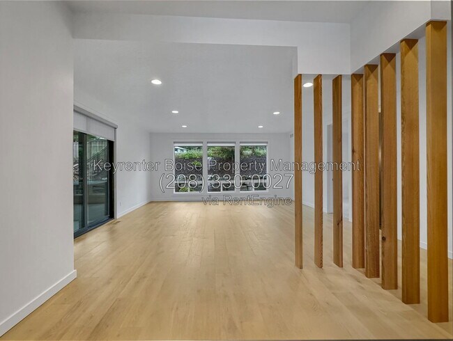 Foto del edificio - 6968 E La Cuesta St