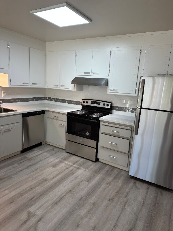 Building Photo - 525 N San Mateo Dr