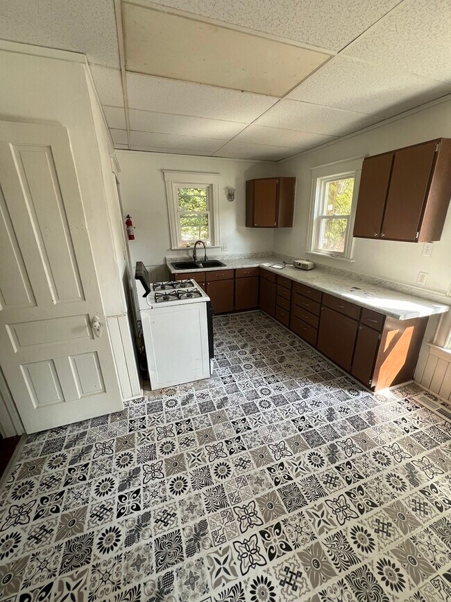 Foto del edificio - 404 W Paterson St