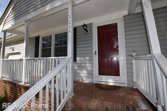 Building Photo - 3 br, 2 bath House - 3204 Tyre Neck Rd.