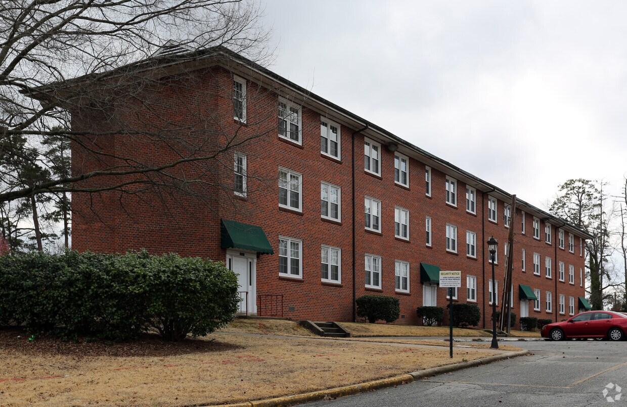 Building Photo - 1137-1139 N Church
