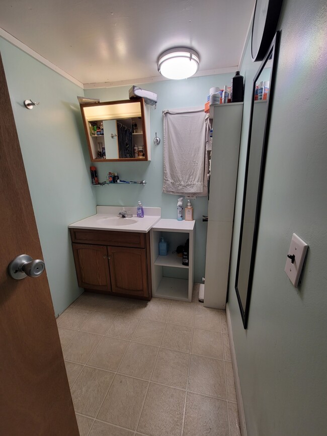 Building Photo - Fully Updated 2bed 1Bath home FOR SALE For...