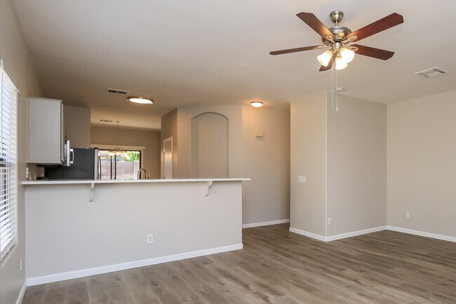 Foto del edificio - 2593 S Powell Rd