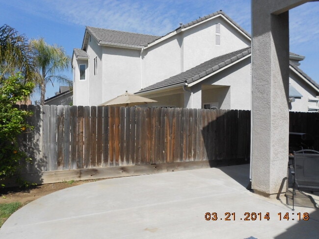 Building Photo - 238 N Adler Ave