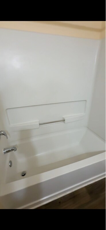 Foto del edificio - 3710 Pardue Woods Pl