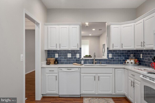 Building Photo - 35 Aspen Hill Dr
