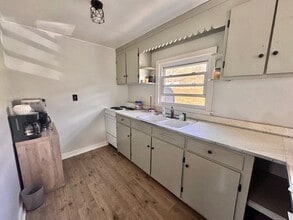 Building Photo - 2073 Castleton Rd