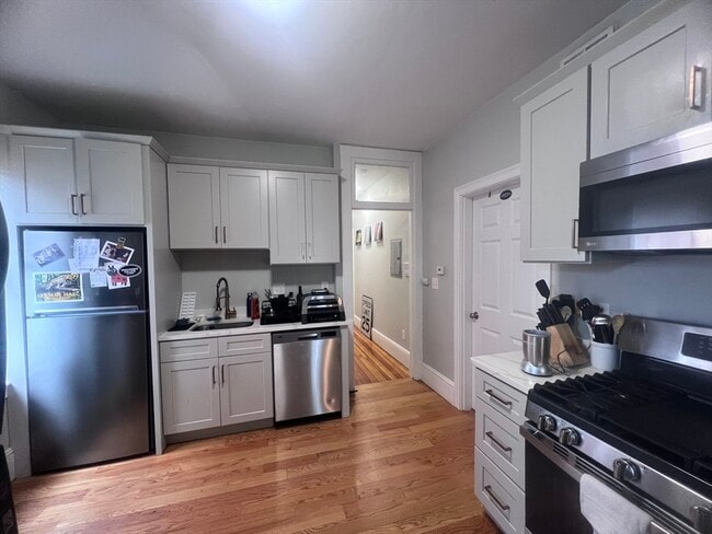 Building Photo - 247 L St