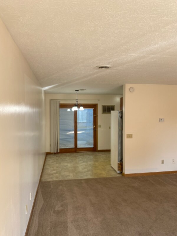 Building Photo - 537 Scott County Rd