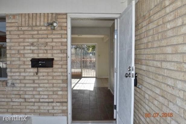 Building Photo - 4 br, 2 bath House - 1269 Dakota