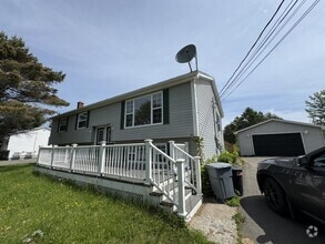 Building Photo - 4619 Rue Principale