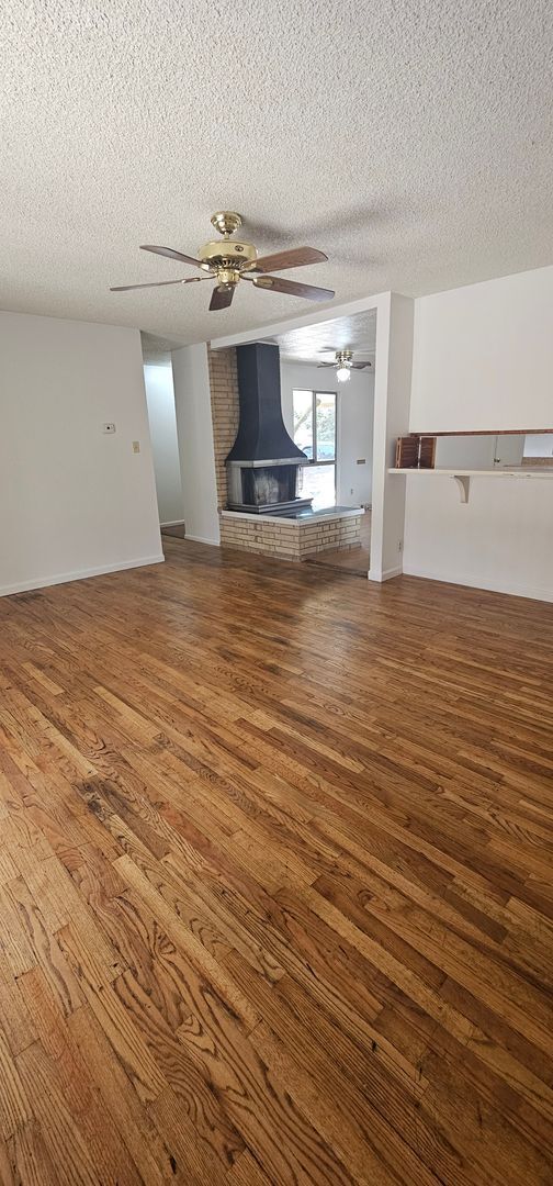 Building Photo - North West Reno 3 bed Room 2 bath 2 car garage Home For Rent,