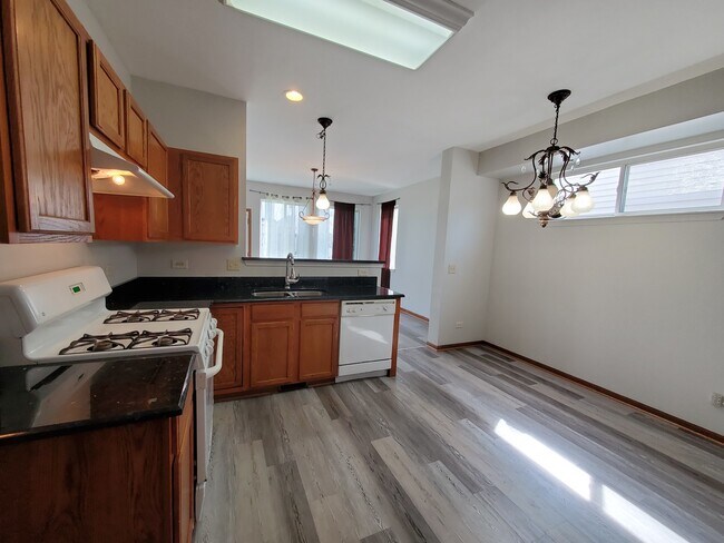 Building Photo - 3104 Nantucket Dr
